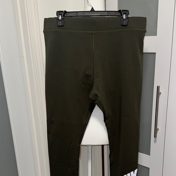 Nike Dark Green Leggings with White Accents - Picture 10 of 13